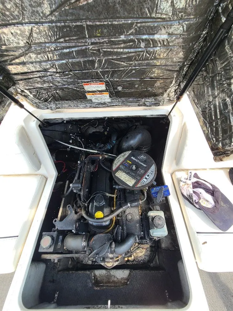 Slide: The Image of Bayliner 175 Bowrider 2012 - 6