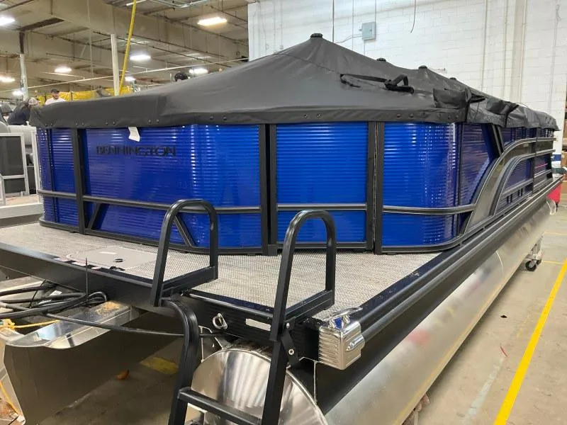 Slide: The Image of Bennington 22 SL 2024 - 5