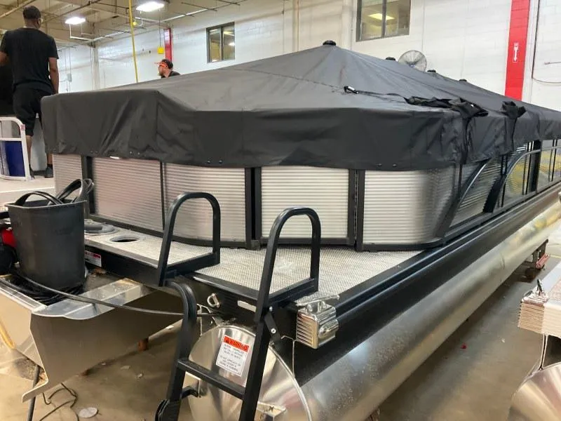 Slide: The Image of Bennington 22 SL 2024 - 15