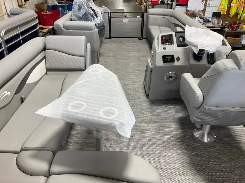 Slide: The Image of Bennington 22 SL 2024 - 5