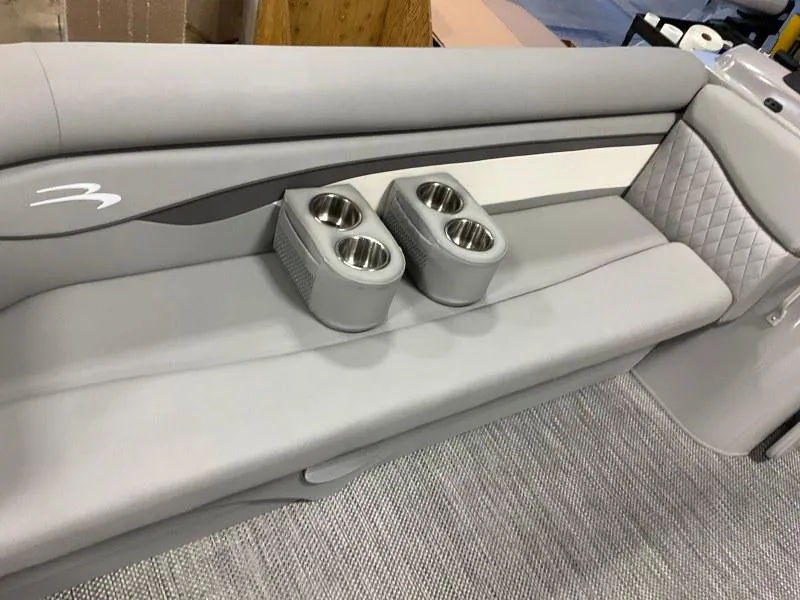 Slide: The Image of Bennington 21 SL 2024 - 11