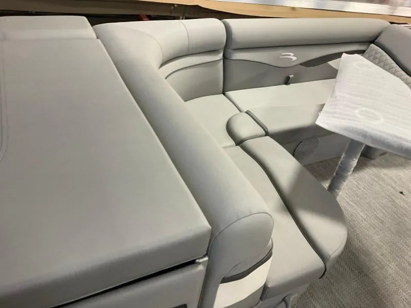 Slide: The Image of Bennington 21 SL 2024 - 7