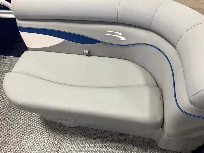 Slide: The Image of Bennington 20 SVL 2024 - 11