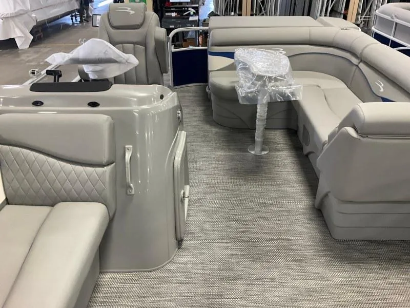 Slide: The Image of Bennington 20 SVL 2024 - 12