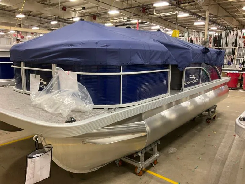 Slide: The Image of Bennington 20 SVL 2024 - 3