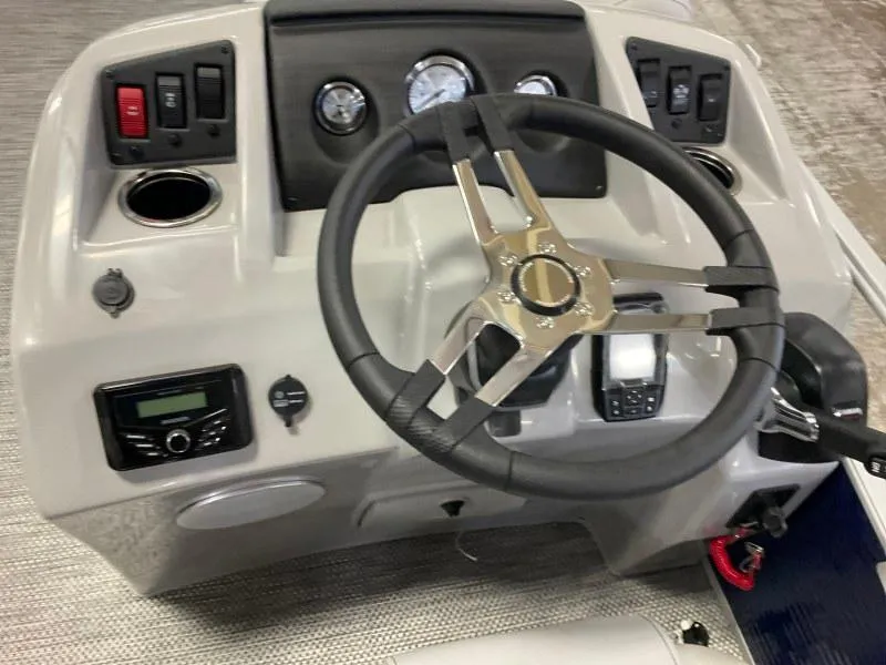 Slide: The Image of Bennington 20 SVL 2024 - 8