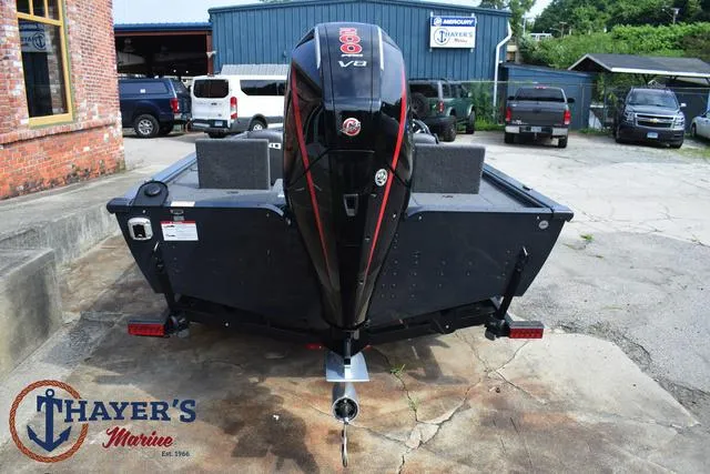 Slide: The Image of 2025 Lund 1875 Pro-V Bass XS boat at Thayer's Marine dealership. - 11