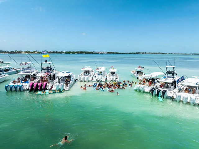 Slide: The Image of Everglades 315 Center Console 2025 - 28