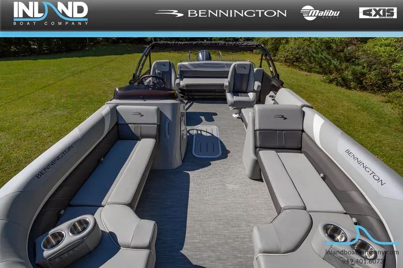 Slide: The Image of 2023 Bennington 22 SXSB pontoon boat with spacious seating and modern design. - 10