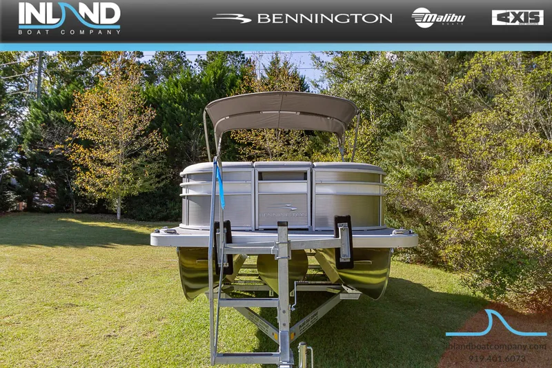 Slide: The Image of 2023 Bennington 22 SXSR pontoon boat on trailer at Inland Boat Company. - 3