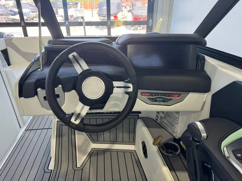 Slide: The Image of Nautique Super Air Nautique G21 2024 - 26