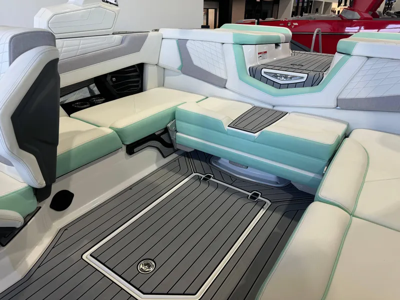Slide: The Image of Nautique Super Air Nautique G21 2024 - 15