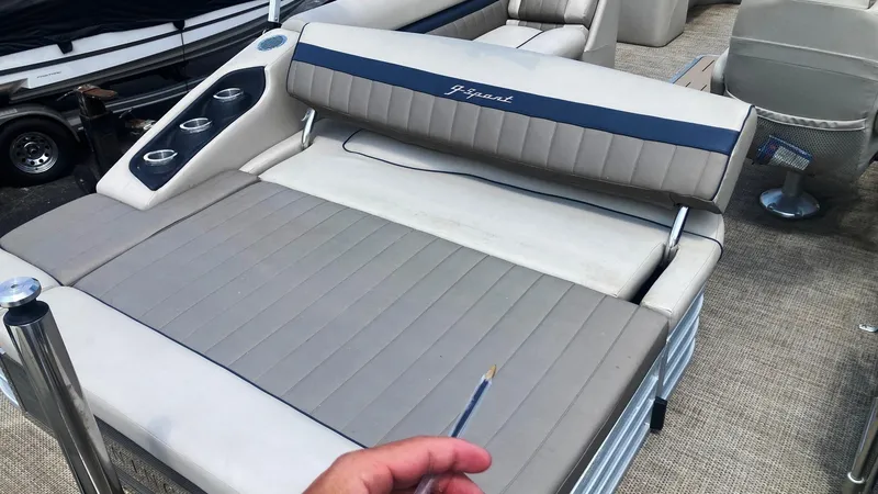 Slide: The Image of 2019 Bennington 23 GSB boat with comfortable seating and cup holders. - 7