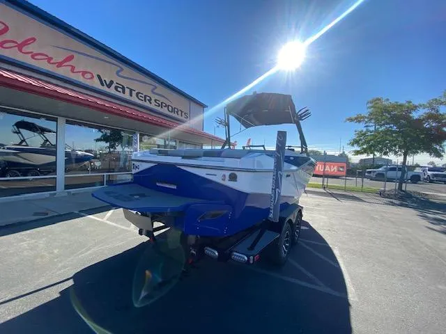 Slide: The Image of Axis Wake Research T220 2022 - 12