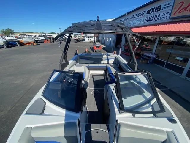 Slide: The Image of Axis Wake Research T220 2022 - 5