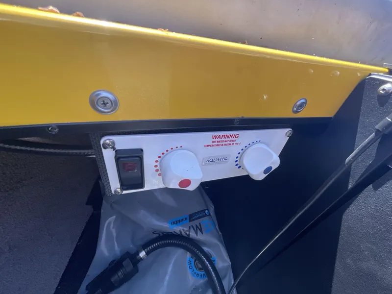 Slide: The Image of Malibu 22mxz 2013 - 11