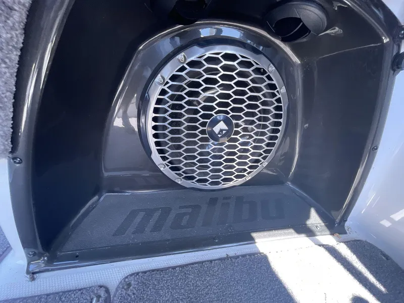 Slide: The Image of Malibu 22mxz 2013 - 13