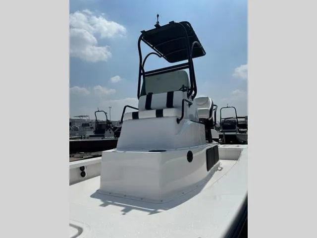 Slide: The Image of Majek M2 ILLUSION 2024 - 11