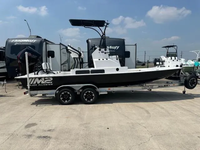 Slide: The Image of Majek M2 ILLUSION 2024 - 5