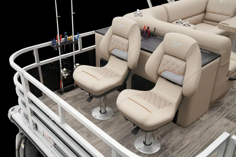 Slide: The Image of Ranger Reata 220FC 2024 - 65