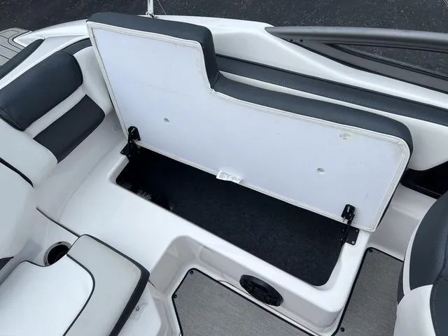 Slide: The Image of Yamaha SX195 2022 - 7