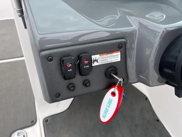 Slide: The Image of Yamaha SX190 2017 - 11