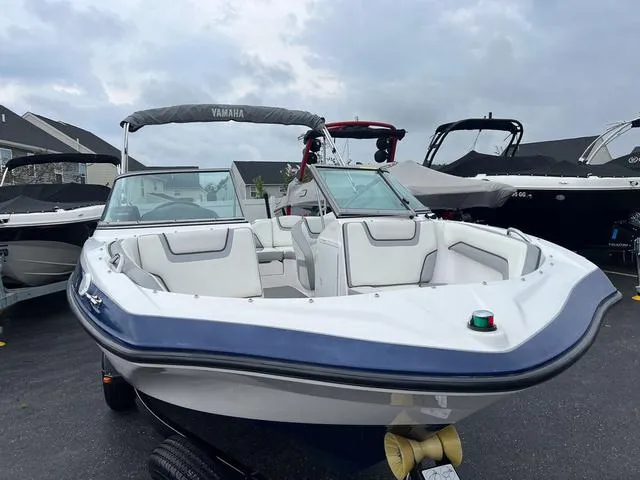 Slide: The Image of Yamaha SX190 2017 - 3