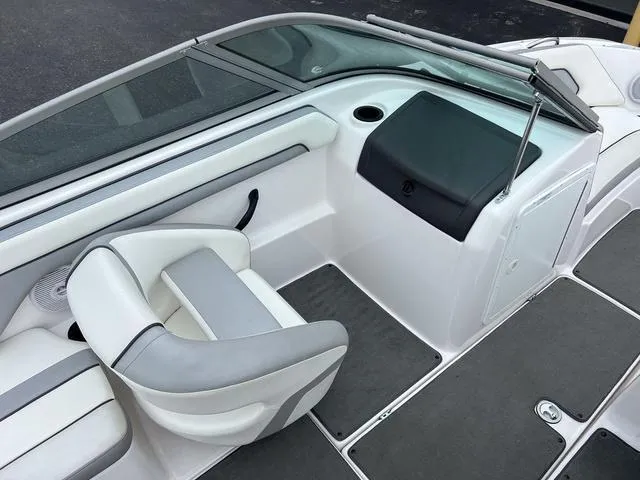 Slide: The Image of Yamaha SX190 2017 - 7