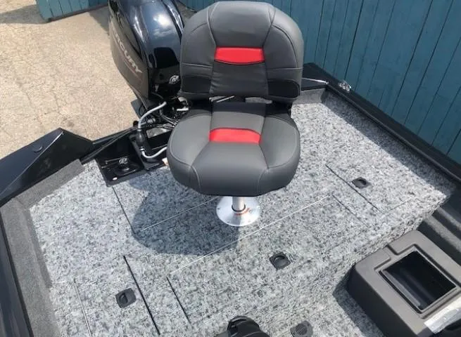 Slide: The Image of 2025 Tracker Pro Team 175 Crappie Edition boat seat and deck. - 20