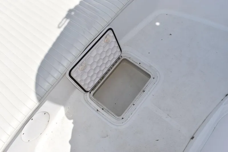 Slide: The Image of Pro-Line 21 Sport Center Console 2006 - 50