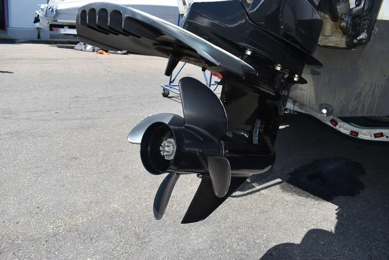 Slide: The Image of Pro-Line 21 Sport Center Console 2006 - 58