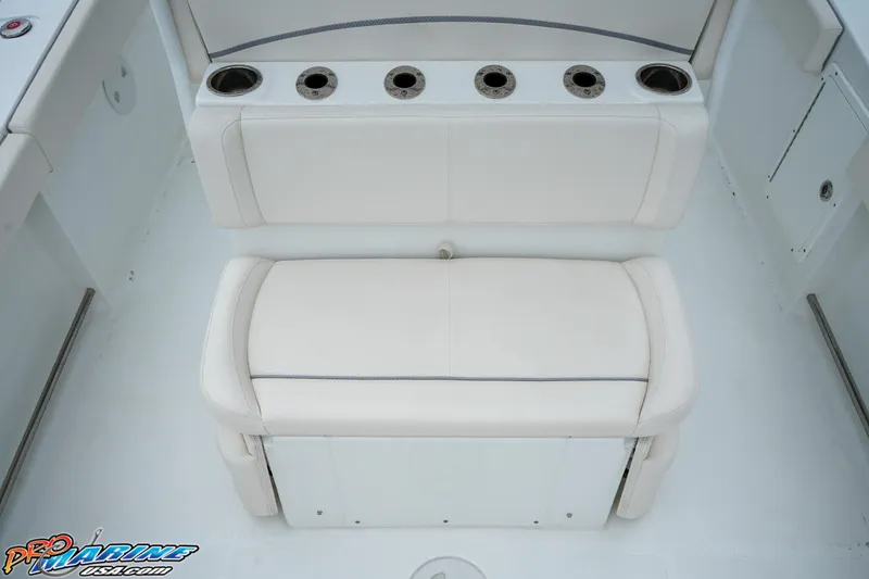 Slide: The Image of 2023 Sea Hunt Ultra 275 SE boat seating and rod holders. - 12