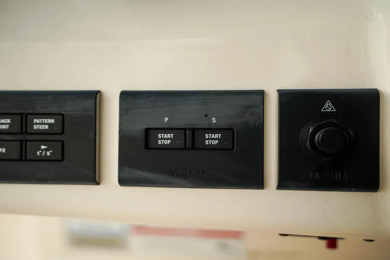 Slide: The Image of Grady-White Canyon 306 2025 - 25