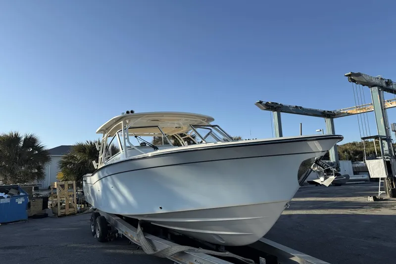 Slide: The Image of Grady-White Freedom 307 2025 - 1