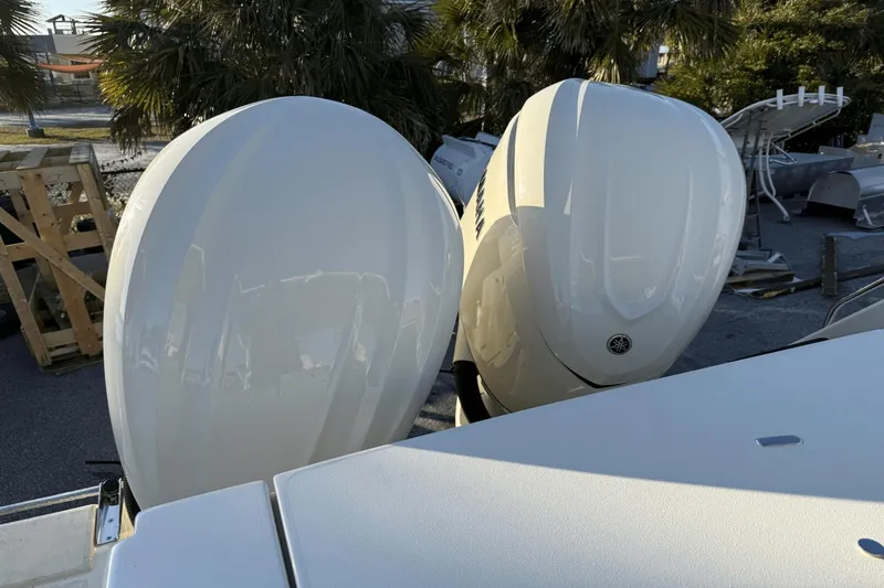 Slide: The Image of Grady-White Freedom 307 2025 - 4