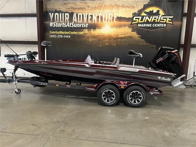 The Image of Bass Cat Caracal STS W/Mercury 250 Pro Xs 2024 - 1