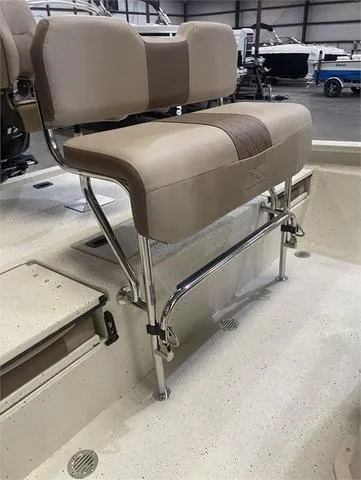 Slide: The Image of 2024 Xpress H22B boat with Yamaha 175 SHO, beige seating. - 18