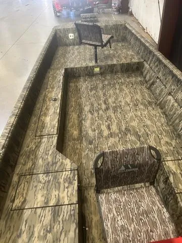 Slide: The Image of SeaArk 2072SLD W/Suzuki 90 2024 - 6