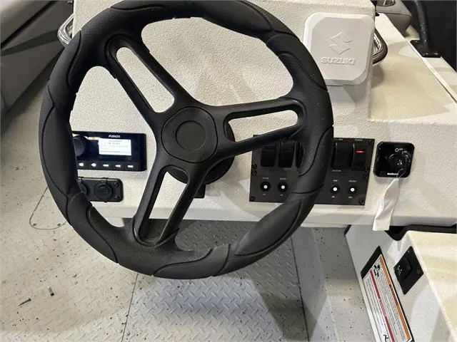 Slide: The Image of SeaArk 2472 Big Easy W/Suzuki 250 2024 - 14