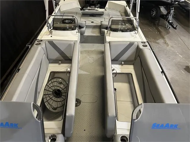 Slide: The Image of SeaArk 2472 Big Easy W/Suzuki 250 2024 - 21