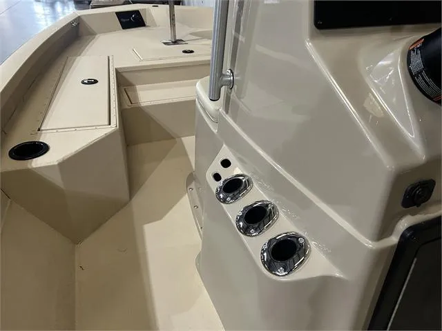 Slide: The Image of G3 Bay 20GX W/Yamaha 150 "SHO" 2024 - 20