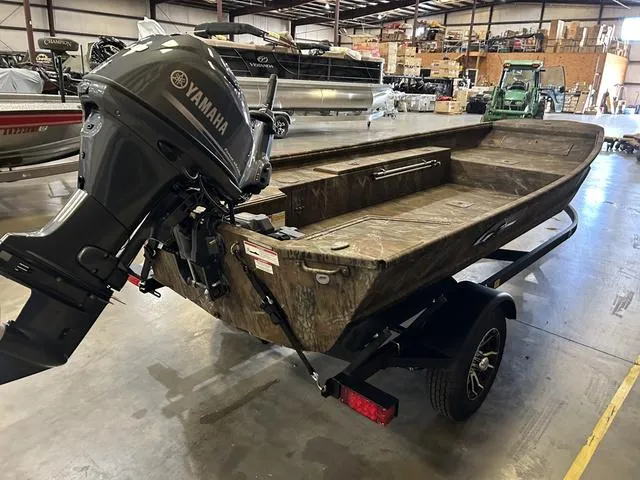 Slide: The Image of G3 16DK W/Yamaha 40LEHA 2025 - 4