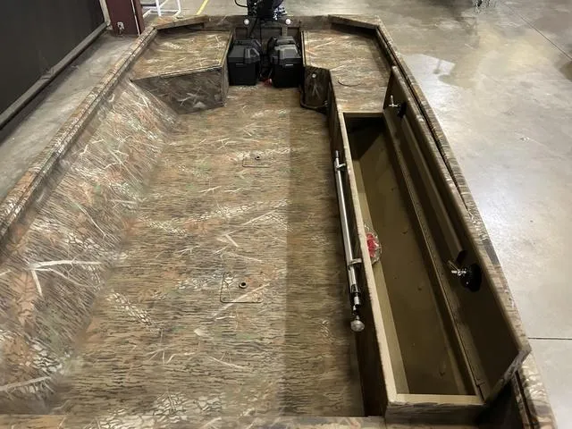 Slide: The Image of G3 16DK W/Yamaha 40LEHA 2025 - 8