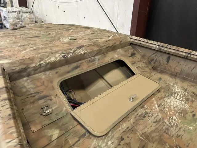 Slide: The Image of G3 15 DK W/Yamaha 40HP 2025 - 11