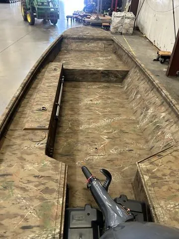 Slide: The Image of G3 15 DK W/Yamaha 40HP 2025 - 7