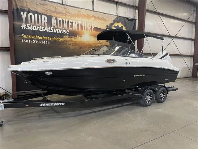 Slide: The Image of Stingray 231DC W/Suzuki 250 2023 - 2