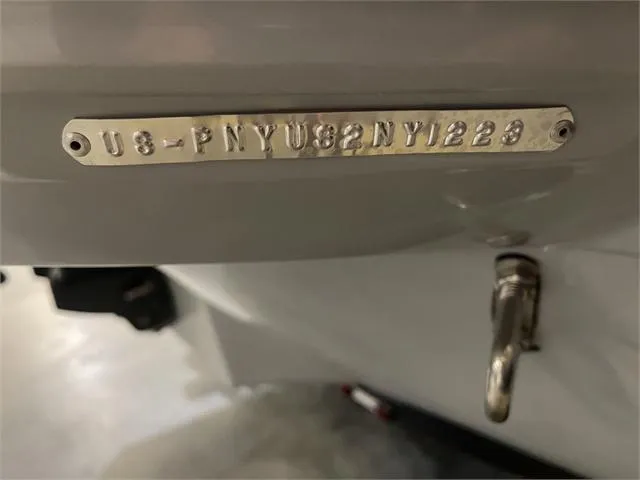 Slide: The Image of Stingray 211 DC W/Yamaha 150 2023 - 20