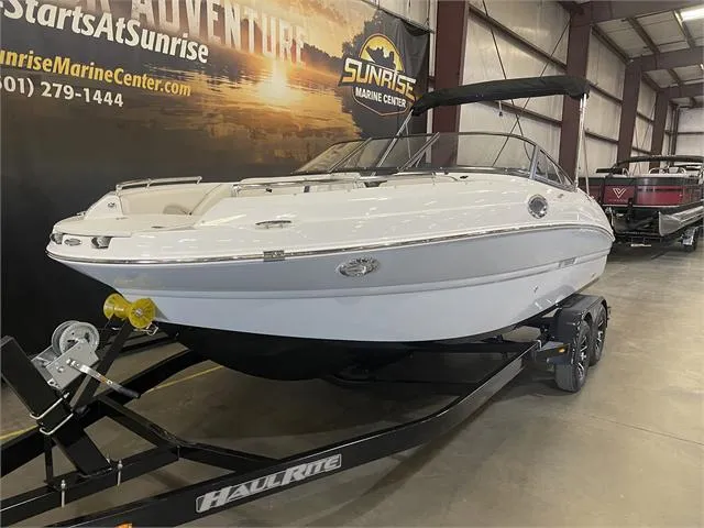 Slide: The Image of Stingray 211 DC W/Yamaha 150 2023 - 5