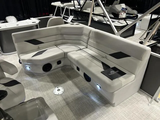 Slide: The Image of 2024 SunCatcher 20F boat with Yamaha 90 SHO engine, rear deck view. - 7