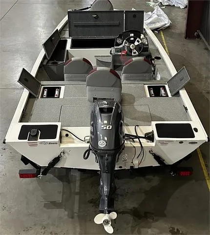 Slide: The Image of 2024 G3 Sportsman 1610 Vnl boat with Yamaha 50HP engine, interior view. - 6
